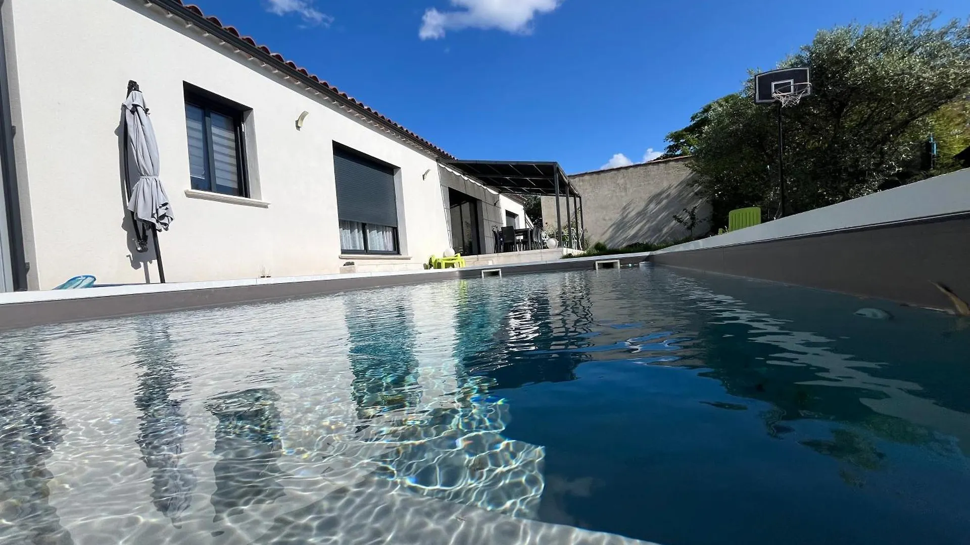 Villa Spacieuse Avec Piscine Entraigues-sur-la-Sorgue